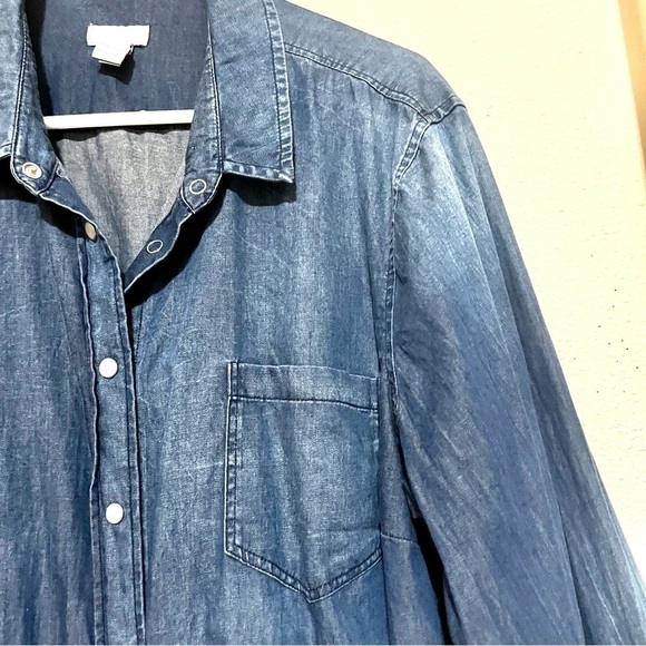 CHICO’S Denim Shacket pocket mother pearl buttons chambray women size Large - Picture 5 of 11